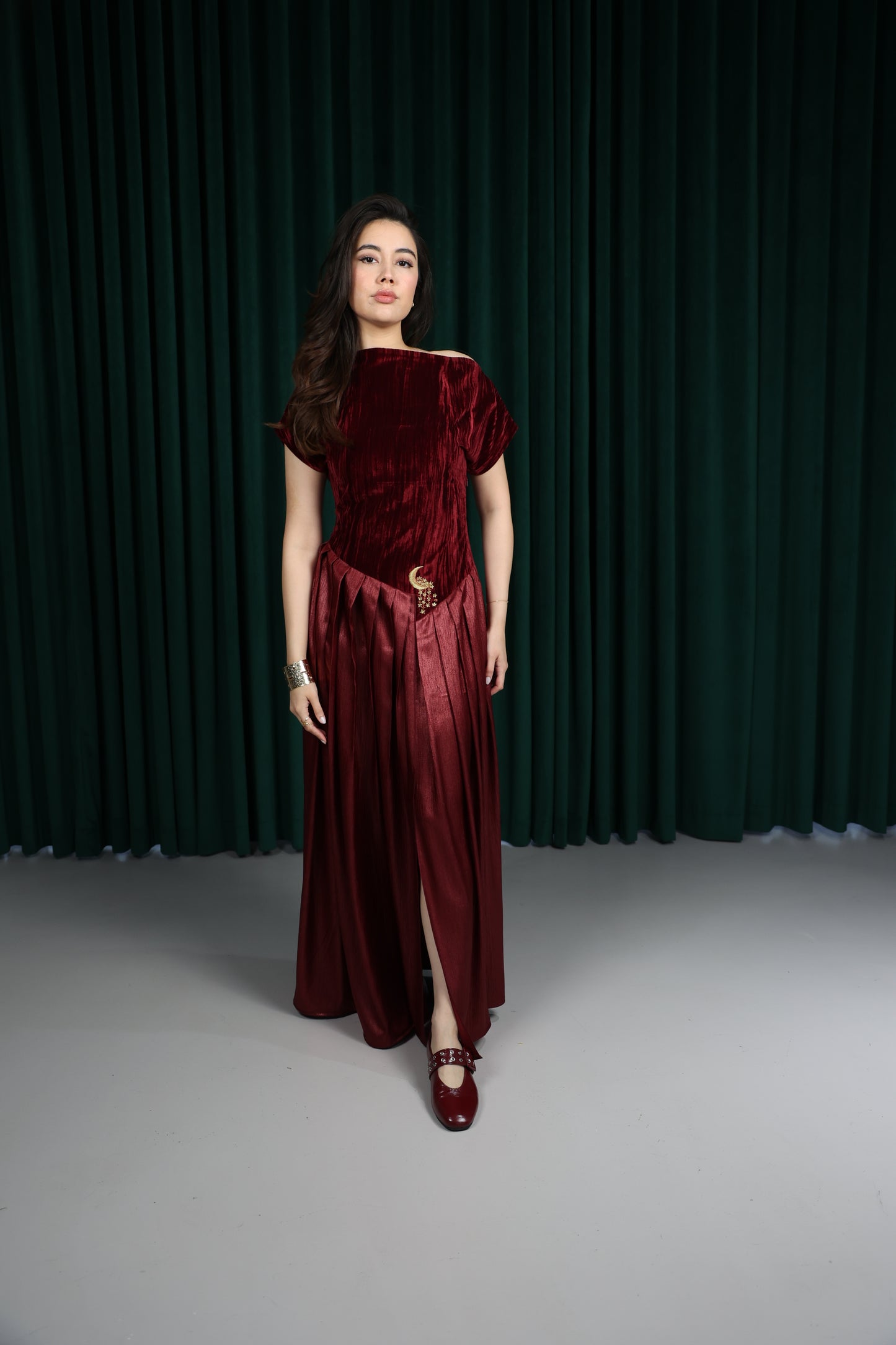 LANA "maroon"