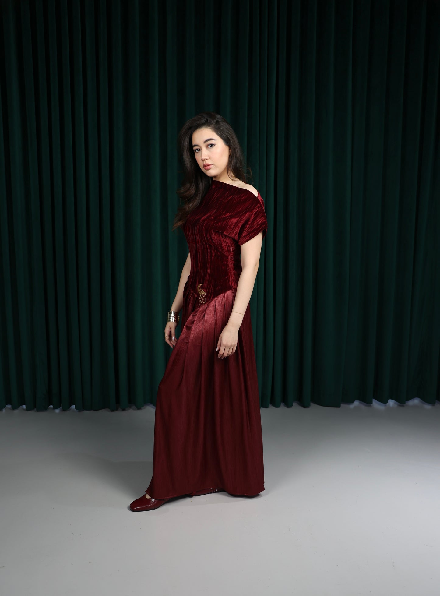 LANA "maroon"